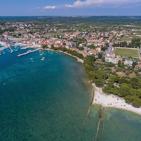 Awesome In With Wifi Apartman Fažana